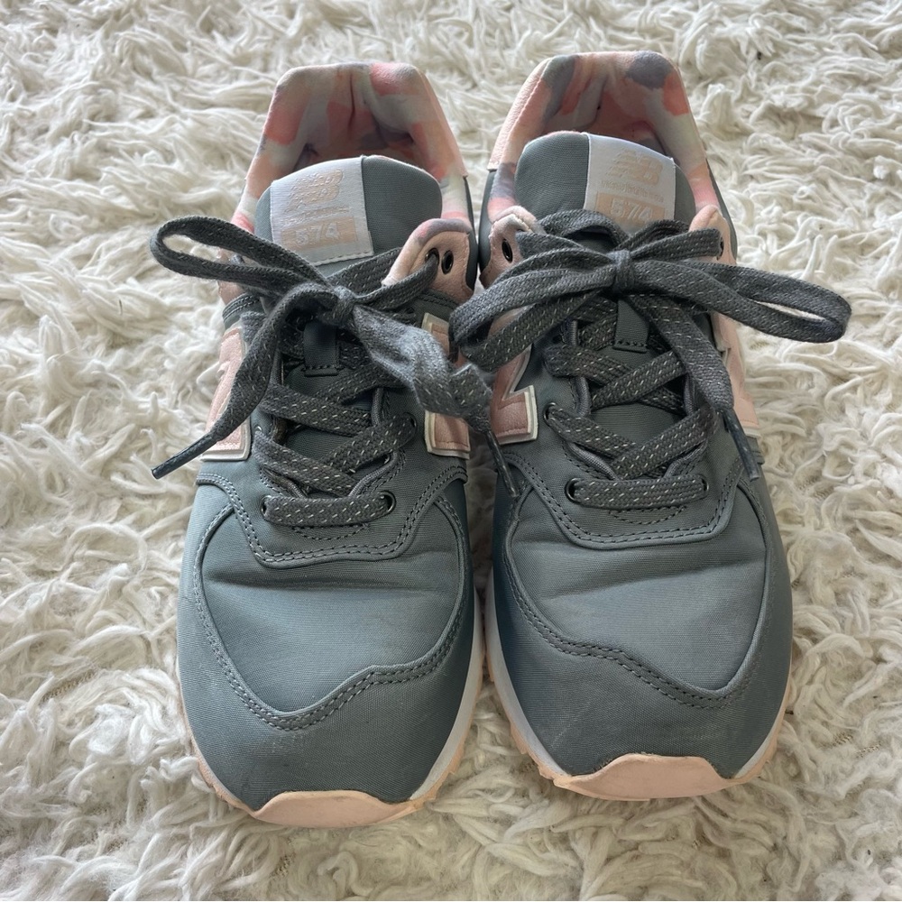 NEW‎ BALANCE 574 Sneakers Size 5 - Picture 3 of 9